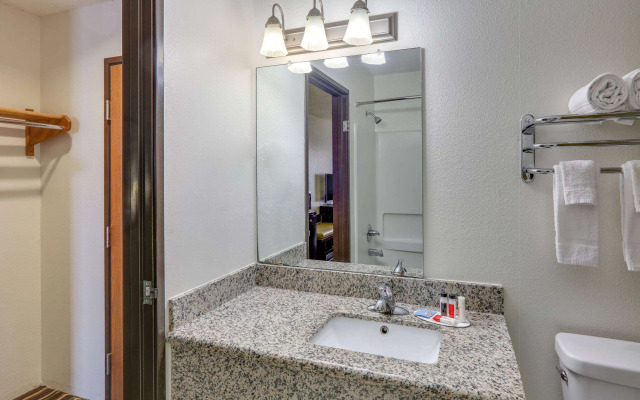 Super 8 by Wyndham Roswell