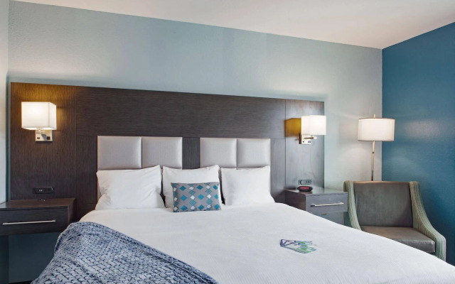Iris Garden Inn