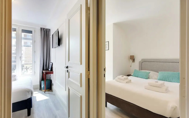 Modern Apartment With Balcony - 2br/6p- Roquette