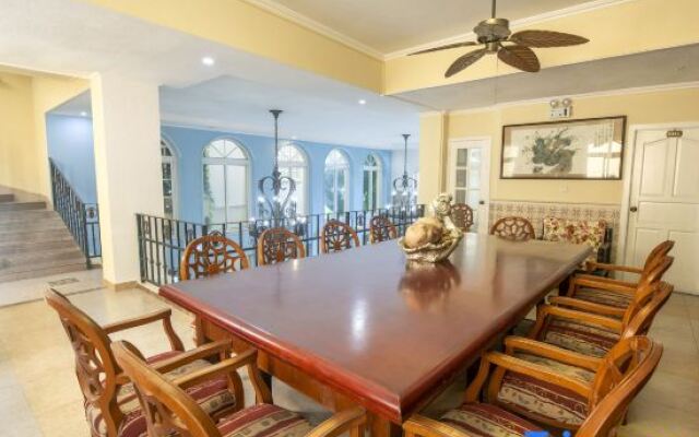 Venus Garden Villa(Sanya Dadonghai Summer Department)