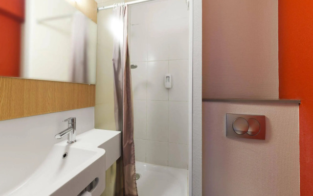 B&B HOTEL Rennes Ouest Villejean