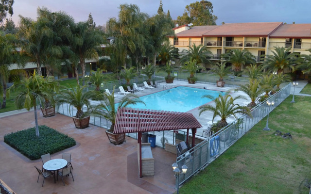 Ontario Airport Inn
