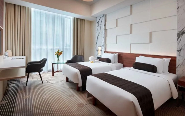 St. Giles Boulevard Hotel