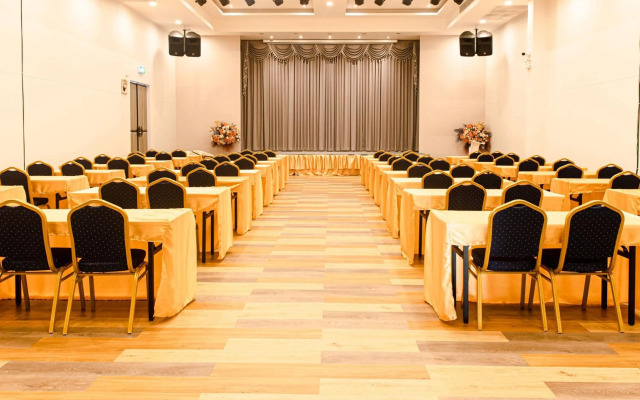 Tour De Phuket Hotel