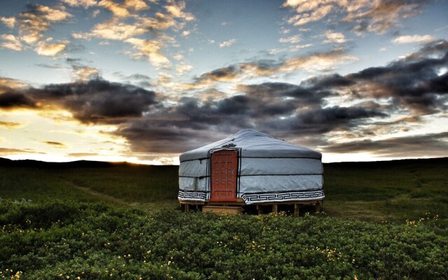 Traustholtshólmi - Yurt Experience on a Private Island