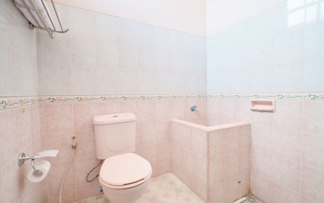 Rizki Dhira Guest House by OYO Rooms