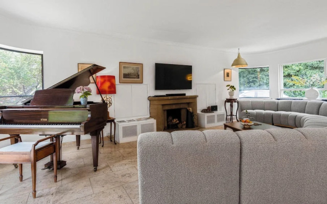 Art Deco Villa Oxford