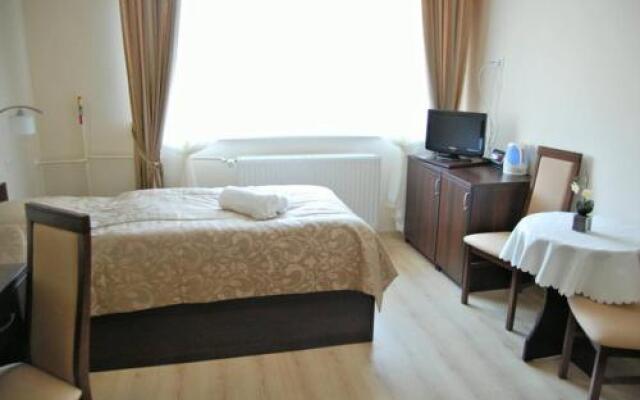 Solanki Medical Spa