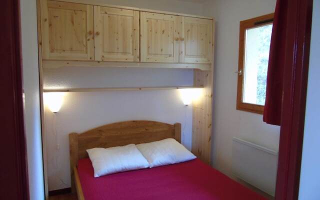 Lou Services Apartment CB3 LSI 001