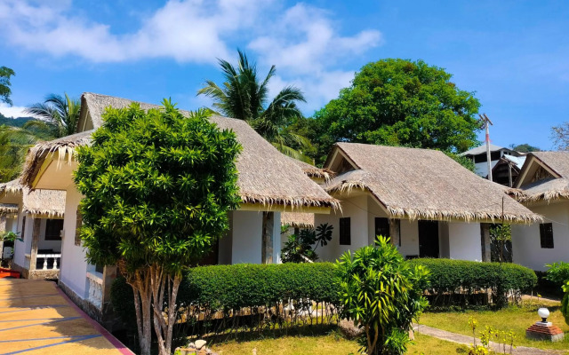 Phuwadee Resort & Spa
