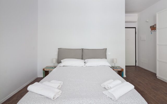 Largo Molina Studio I by Wonderful Italy