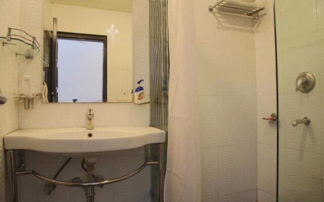 FabHotel Daffodils Inn Connaught Place