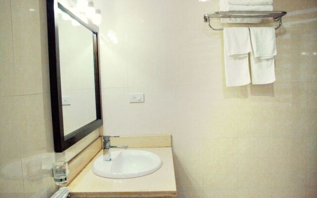 Hoang Anh Ha Dong Hotel