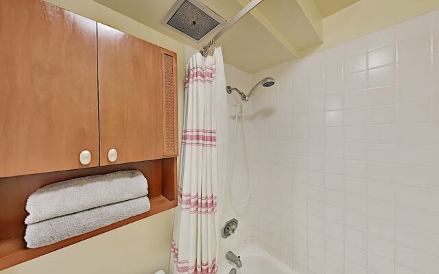 Pacific Monarch 901 Condo By Redawning