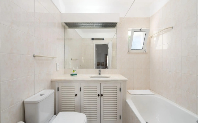 Charming Albufeira Apartment by Ideal Homes