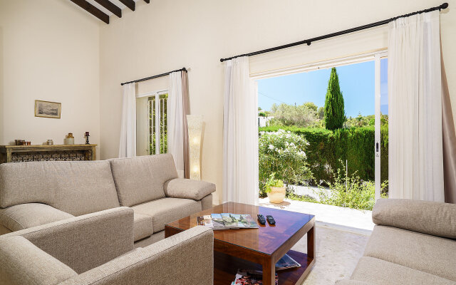 Holiday Home Le Clos Joli