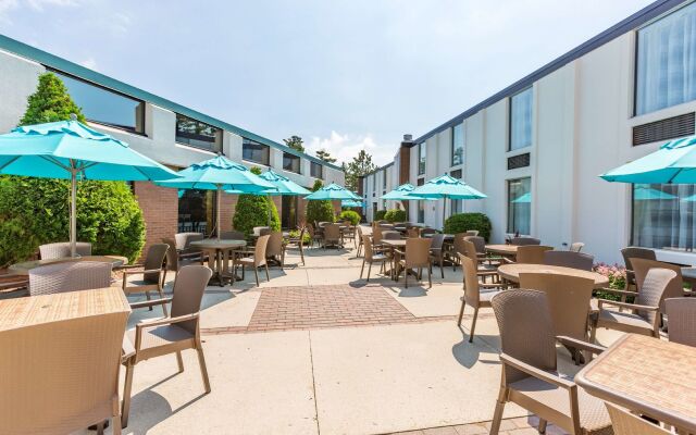 Country Inn & Suites by Radisson, Traverse City, MI