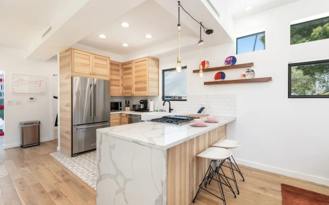 715-717 N El Centro Avenue Townhouse 4 Bedrooms 4.5 Bathrooms Townhous