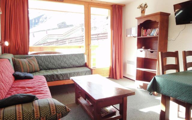 Enticing Apartment in Méribel with Balcony