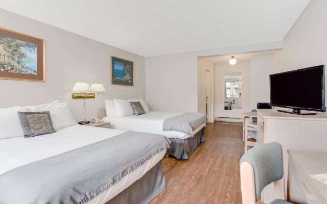 Howard Johnson Inn Enderby