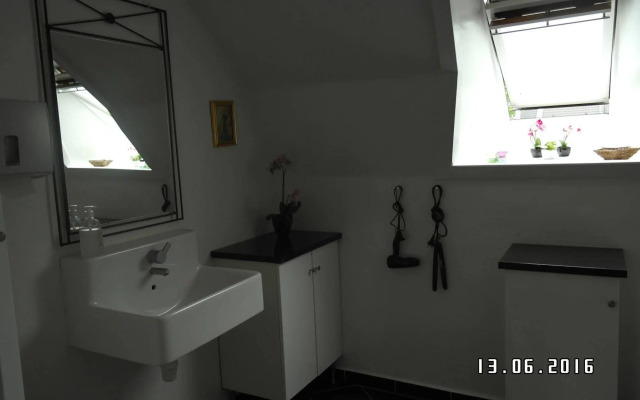 Sweethome Guesthouse