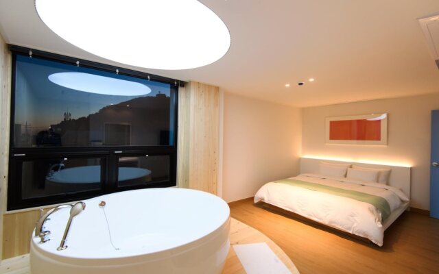 Illroy Resort