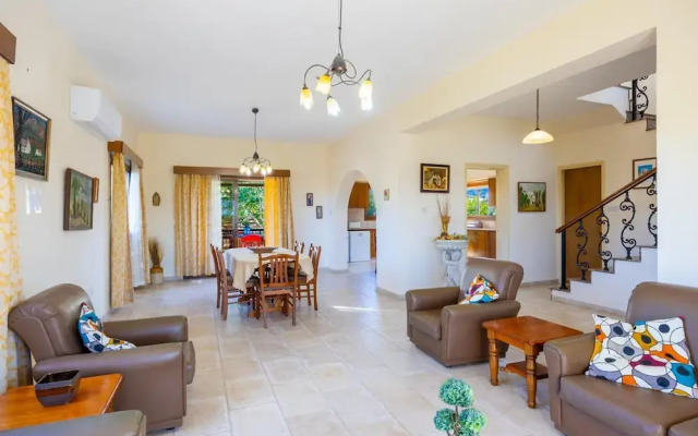 Villa Natasha in Peyia