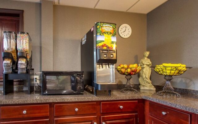 Travelodge Batavia Darien Lake Theme Park