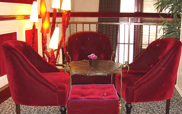 Pax Opera Hotel