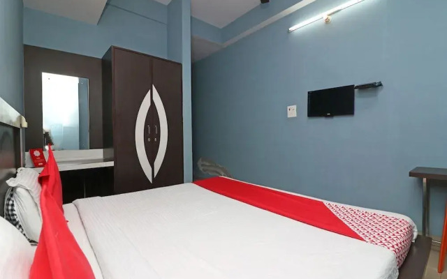 Hotel Crown Tower By OYO