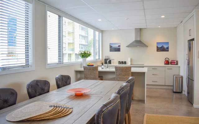 Perfect Ponsonby 2 Bedroom Loft Style Apartment With Parking