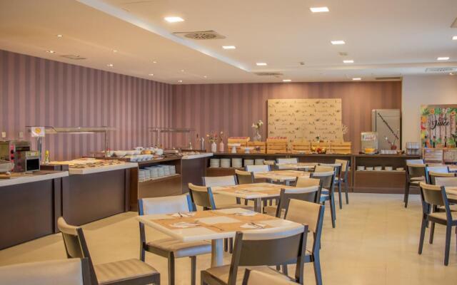 Hotel YIT Vía Sevilla Mairena