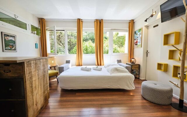 Cabana beach Golf and Pool by GuestReady