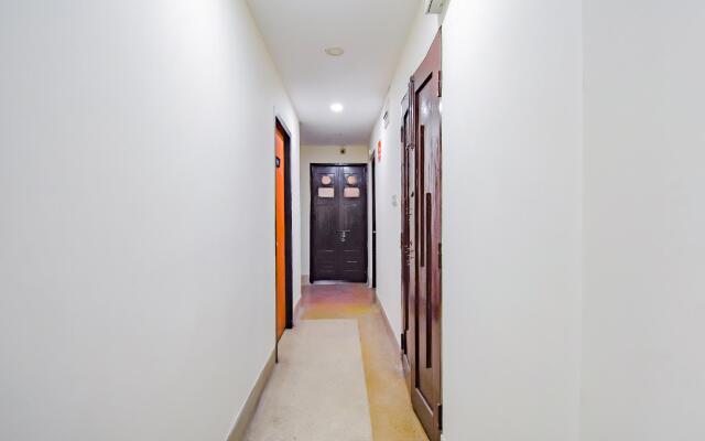 Capital O 214 Hotel Nest International