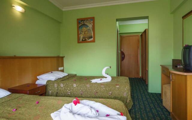 Larissa Inn Hotel