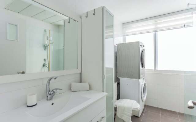 2 bedroom apartment by Hilton Beach