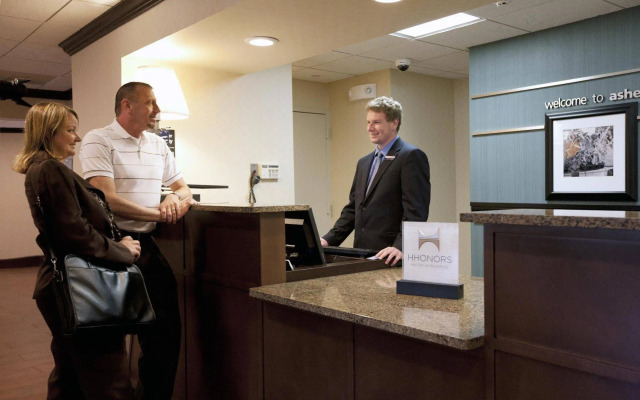 Hampton Inn Asheville-Tunnel Rd.