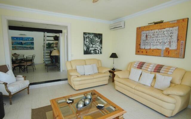 Sama Calero Lvc253701