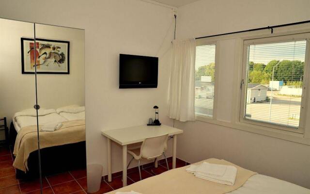 Mälarö Hotell