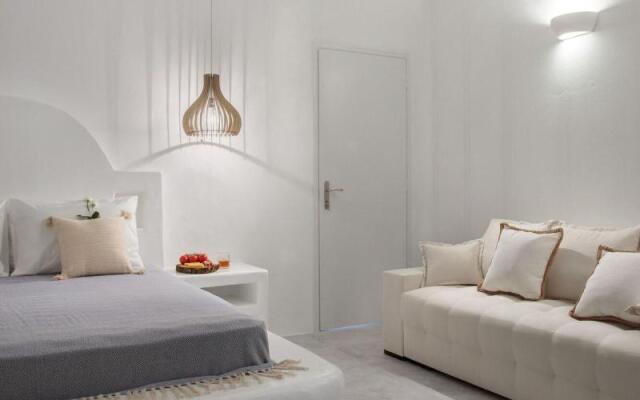 Manios Suites