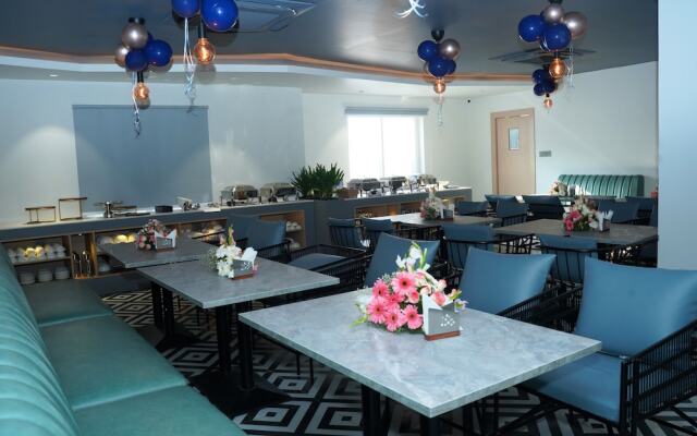 Hotel Kyzen HiTech City- Your Zenly Stay