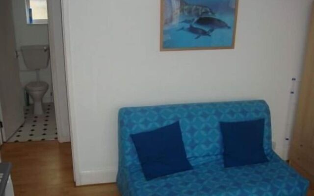 Coombe Lodge Holiday Flats