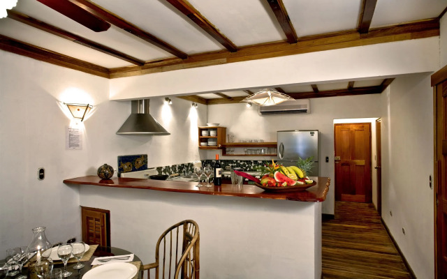 Hotel Tropico Latino