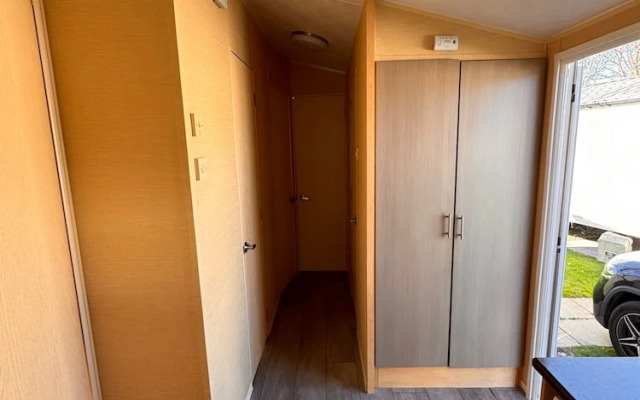 3 Bedroom, Side Gated Decking, Wifi, Pets Welcome