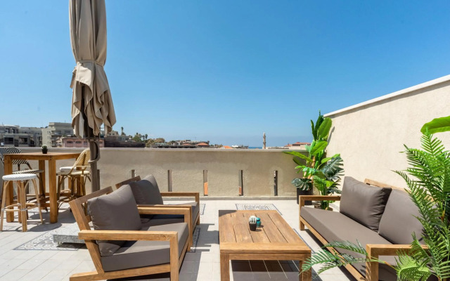 2 Bedroom Duplex with Amazing Sea View Terrace