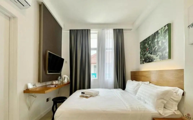 Atap Hotel