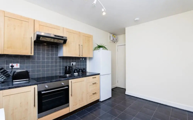 2 Bed Flat-ground Floor-parking