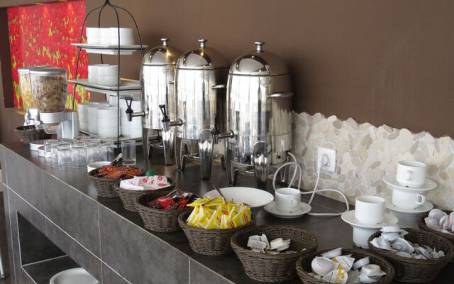 Be Center Hotel