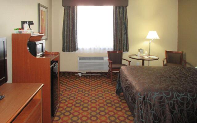 AmericInn by Wyndham Appleton Downtown