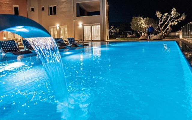 Luxury Villa Oasis 11 Bedrooms With Heated Pool